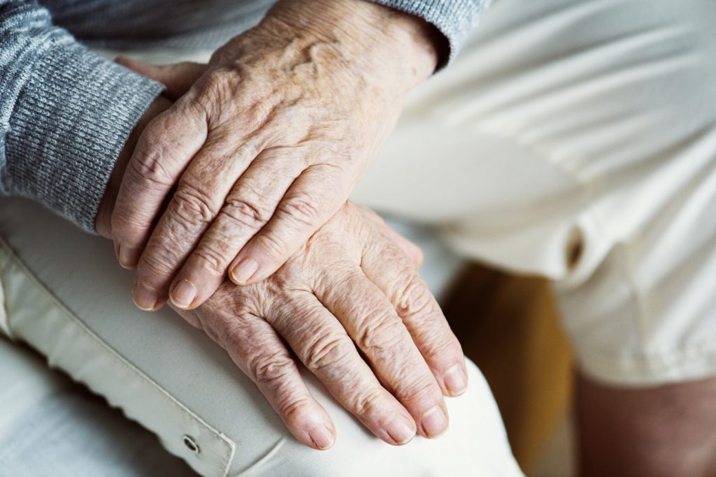 tips voor het vinden van zorgverzekering voor ouderen